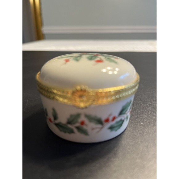 Lenox Jewelry - Lenox Trinket Box Hinged Lid Round Holiday Holly Berries Christmas Jewelry Jar
